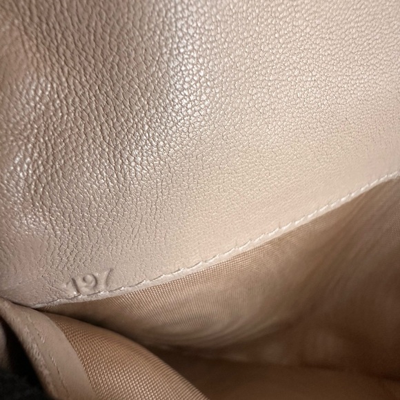 Miu Miu Rare Patent Leather Ruffle Wallet on a chain - Picture 14 of 17